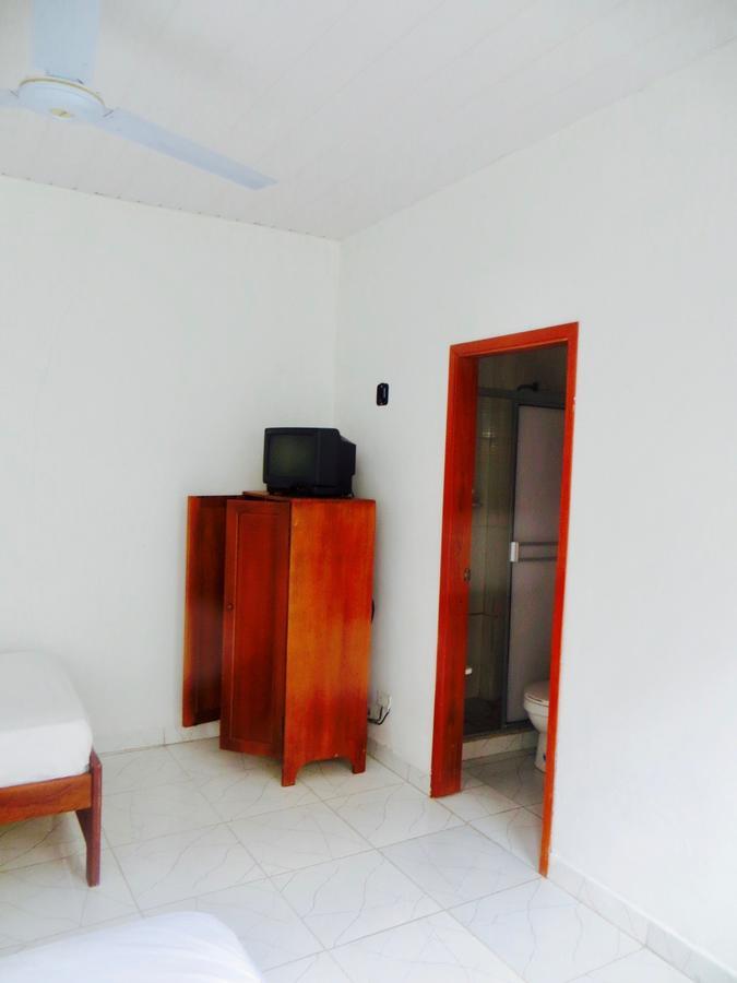 Hotel Heliconias レティシア エクステリア 写真